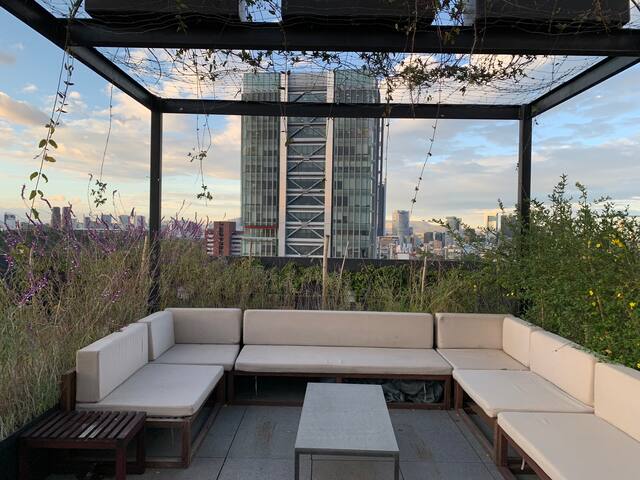 Exclusive Condesa: Rooftop+ Pool+ Gym+KingBed gallery image 3