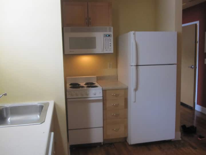 Furnished One Bedroom In Easton - Easton, MD