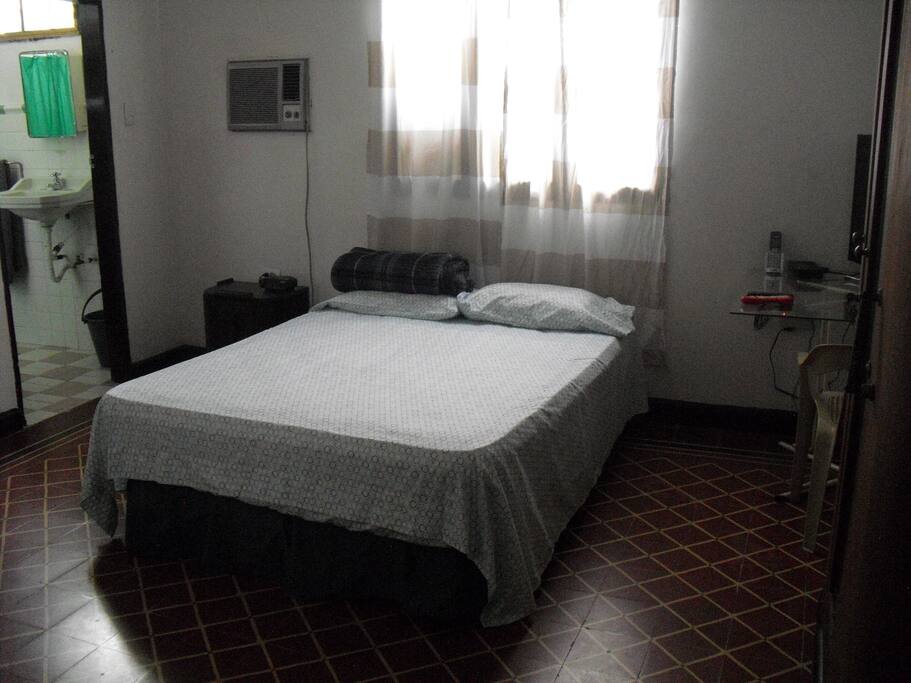 Queen bed