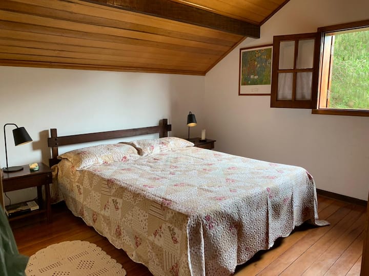 Svit 2 - bondgårdssäng