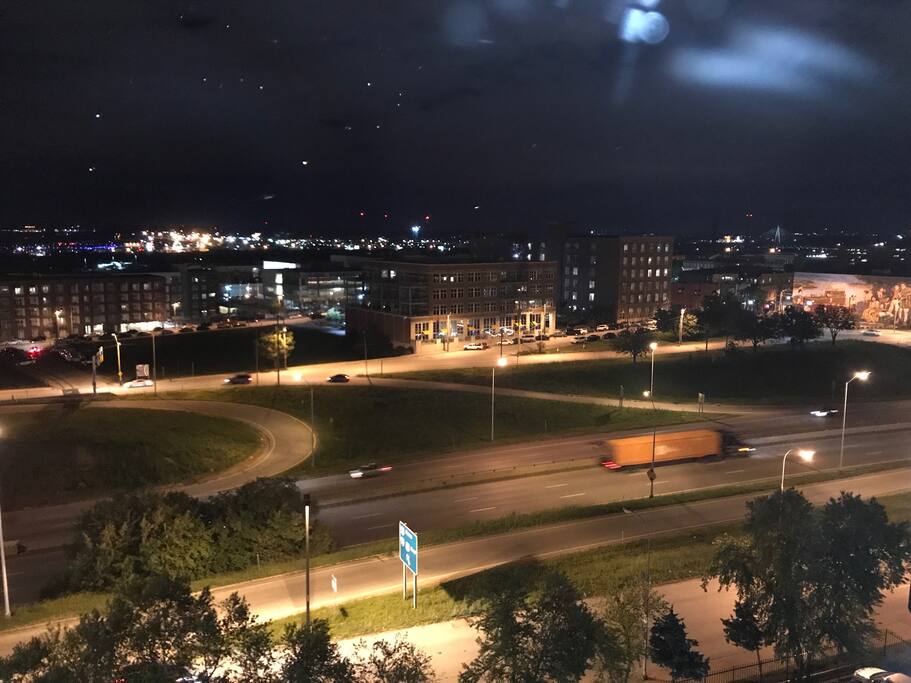 Overlooking 35 and river market just across the highway
