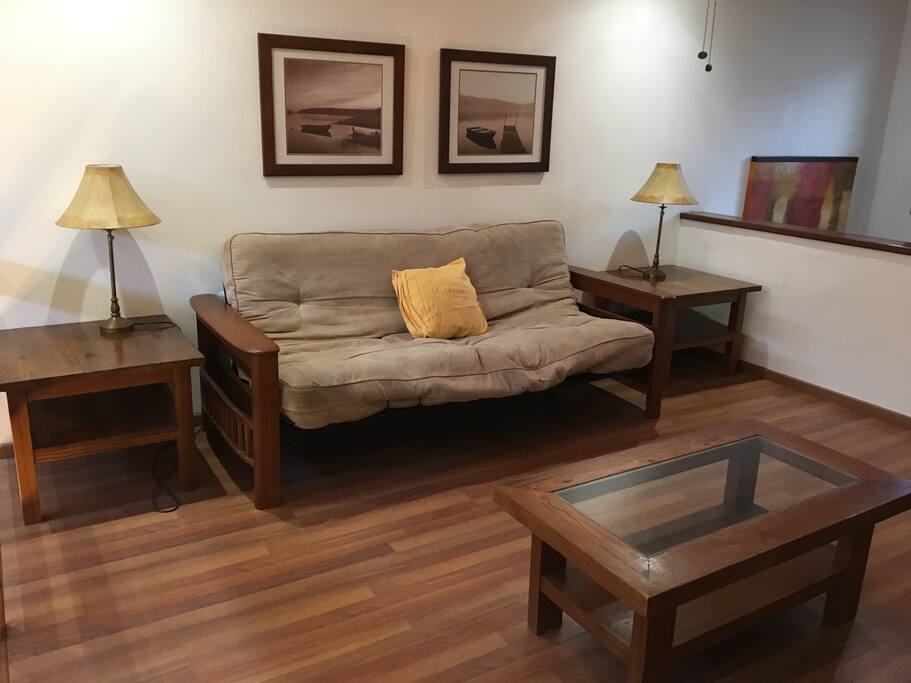 Mezzanine con sofa cama o área de lectura