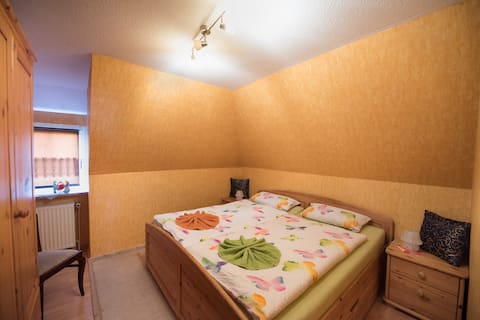 Cozy upper floor apartment