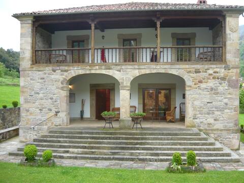 Villa San Pelayo. PICOS DE EUROPA