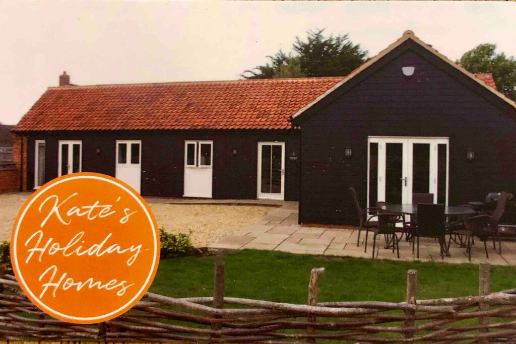 Children Pets Welcome In Glorious North Norfolk Barns For Rent