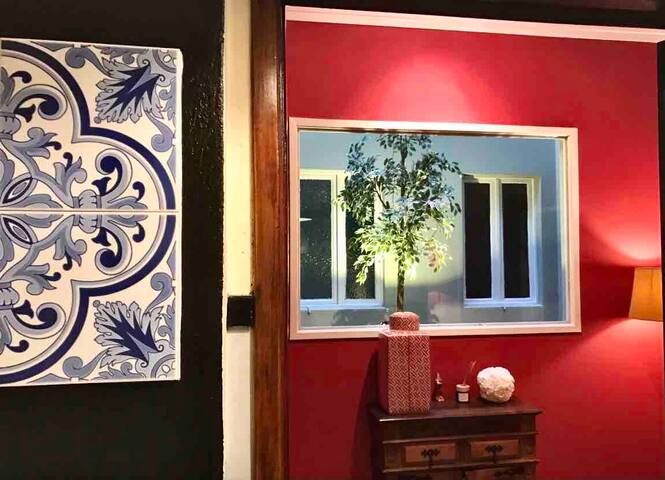 Baixa Ap-Vintage Spacious-Downtown gallery image 4