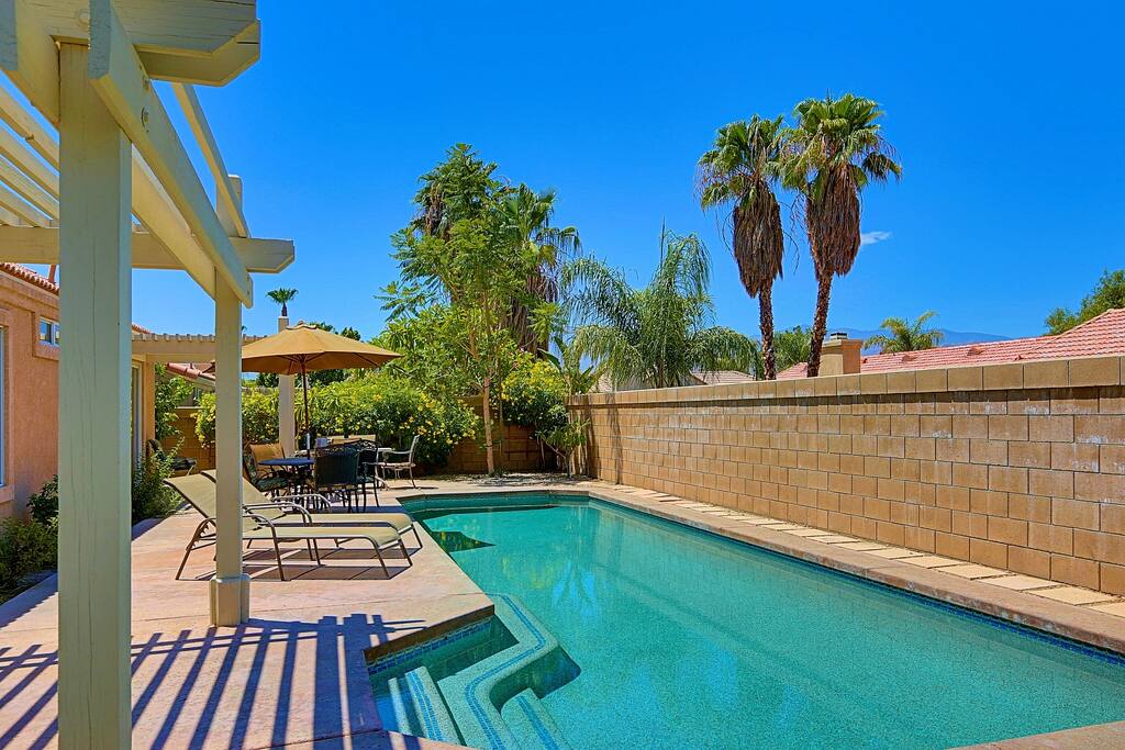 La Quinta Home Away From Home