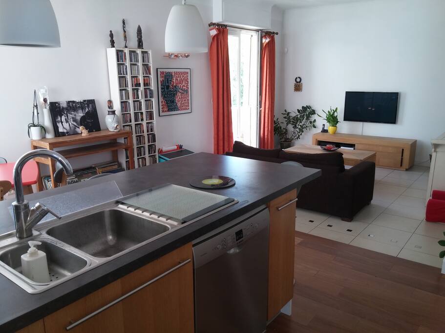 Cuisine ouverte sur le salon