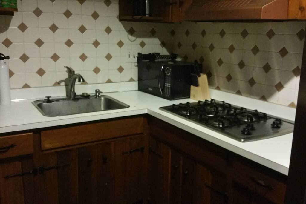 Updated kitcken gas cooktop
