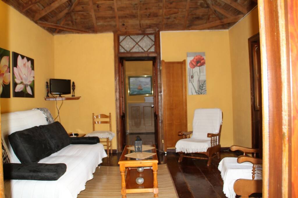 Salón estilo canario