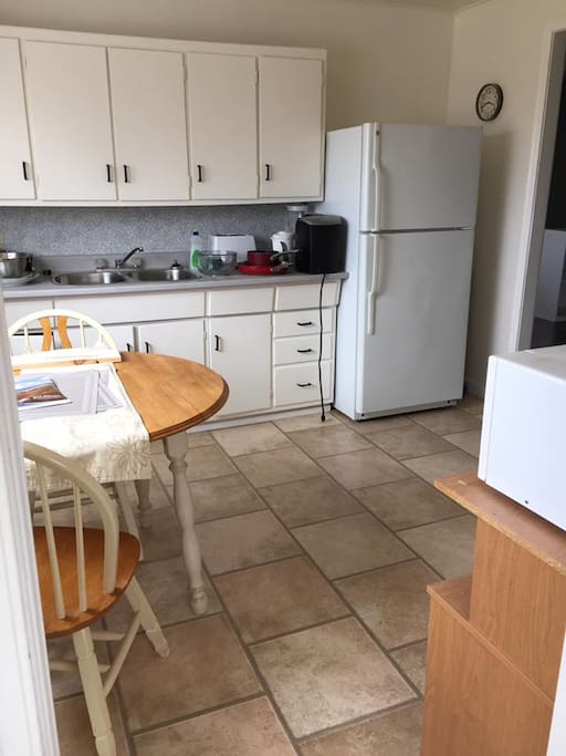 Fully equipped kitchen.