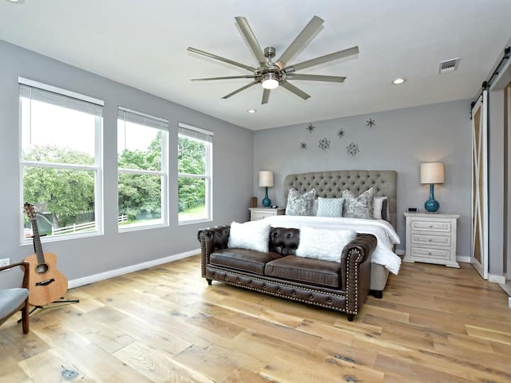 Chumba cha kulala cha Master (king)