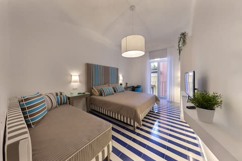 Kira Guest House -apt in city center