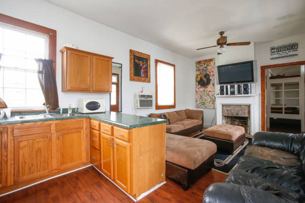 Note: this is not the actual unit, these are pics of what it will look like. Inquire if you have any questions