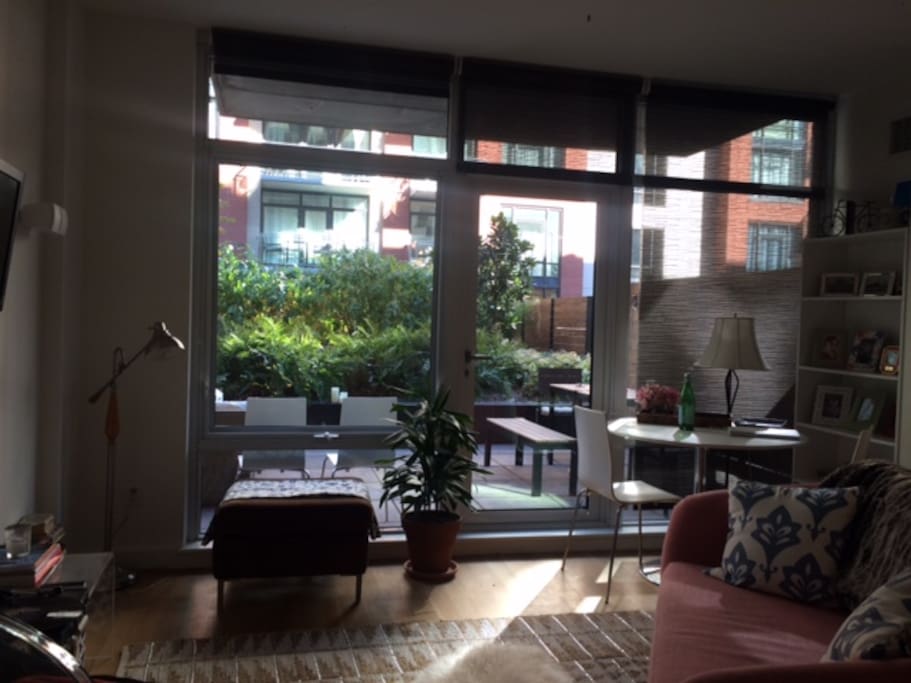 Well-furnished. Outdoor patio!