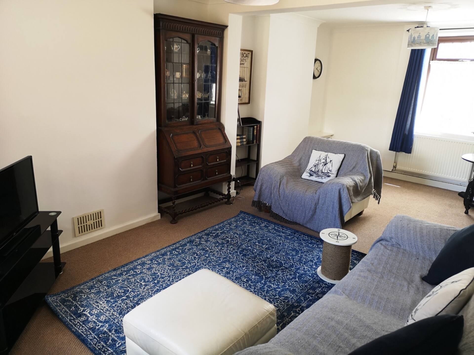 Cosy and Comfortable Holiday home in Llanelli — photo 2