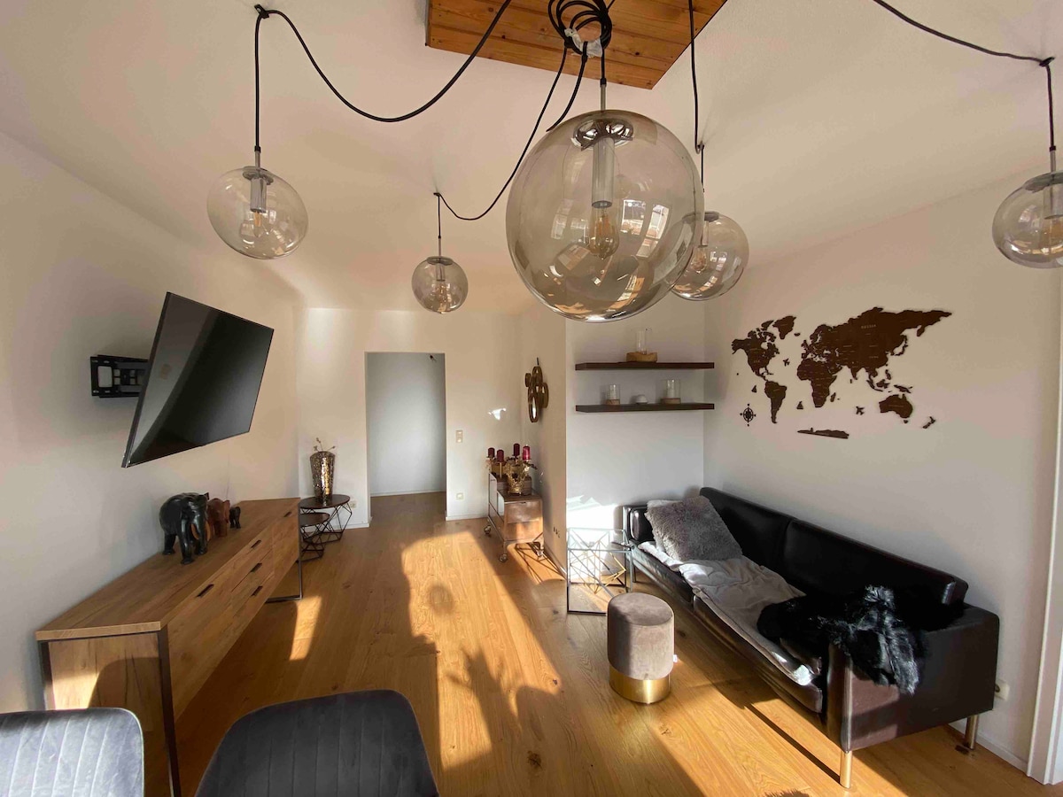 Successful Airbnb property: Premium apartment centrally located on the quiet Isar in Untergiesing