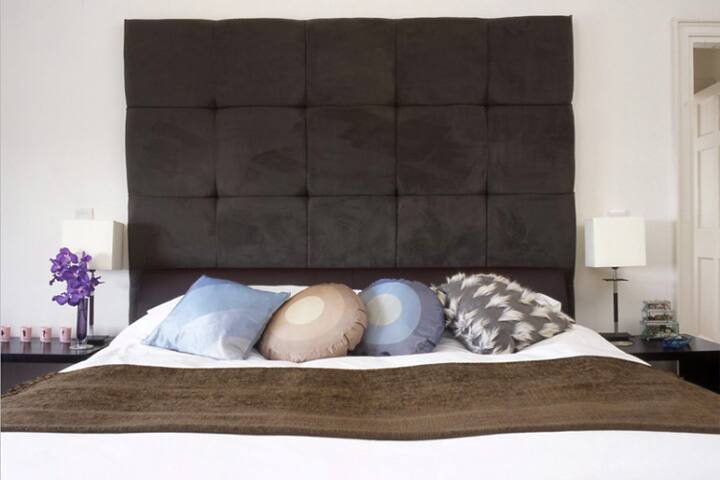 Prestigious property in the heart of the New Town gallery image 5