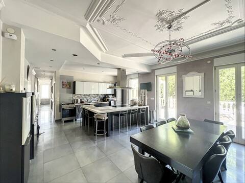 Villa Alba with pool and spa