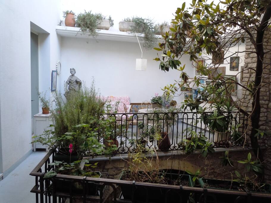 Terrasse 1 qui donne sur la cuisine