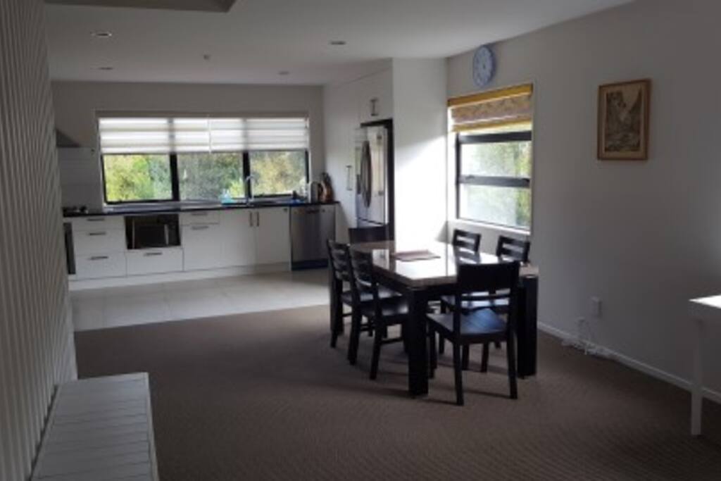 Dining to Kitchen