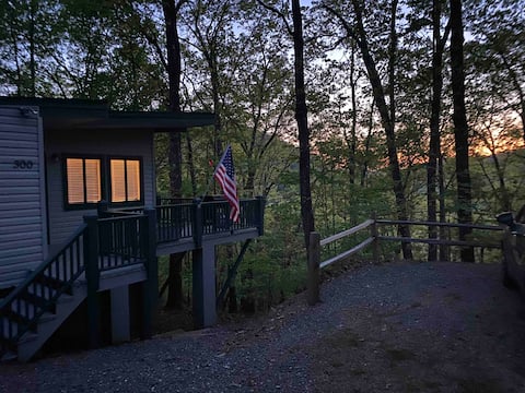 Mountain Cabin/Private/Deck/Views/In The Woods