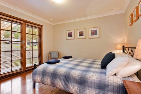 Bunyip Cottage Houses For Rent In Katoomba