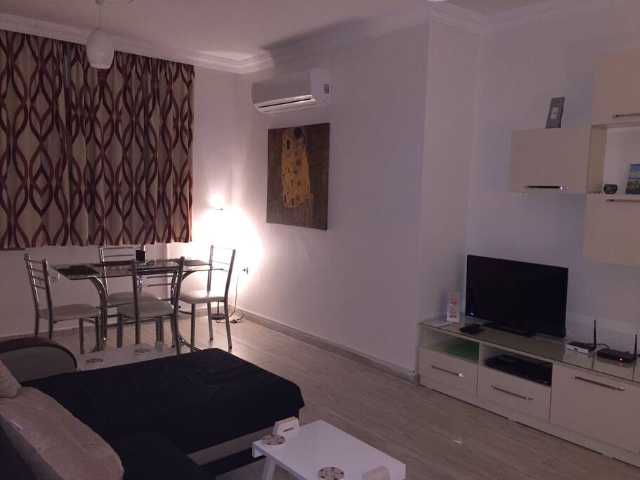 Lounge with entertainment T.V./DVD player & Amazon firestick