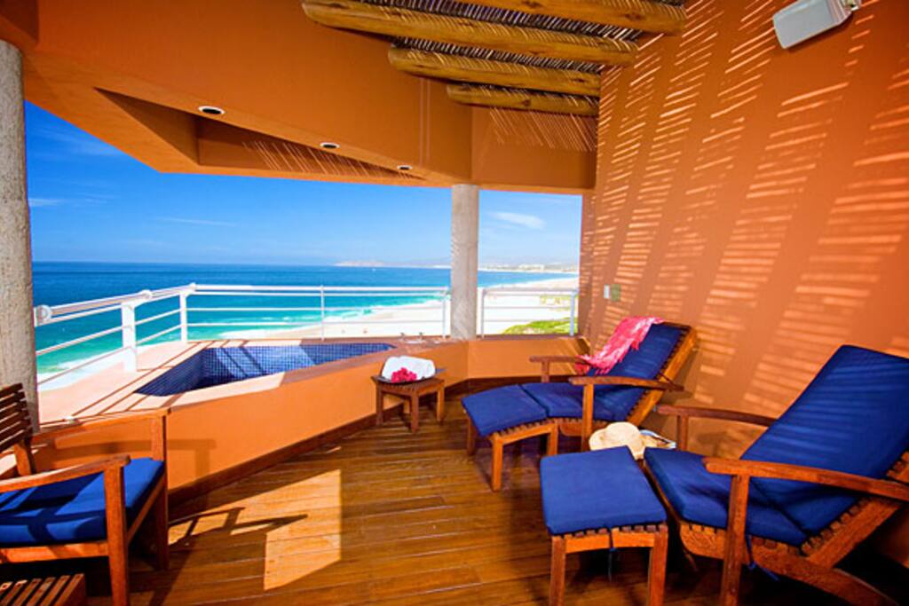 Private jacuzzi