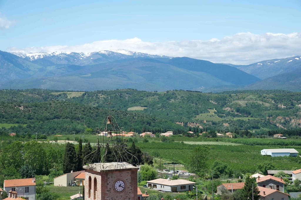 Amazing views over the valley to the Pyrenees Mountains