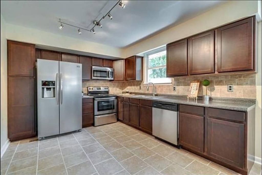 Full kitchen is available for use. Complimentary dish detergent/ dishwasher tablets, and coffee is provided.