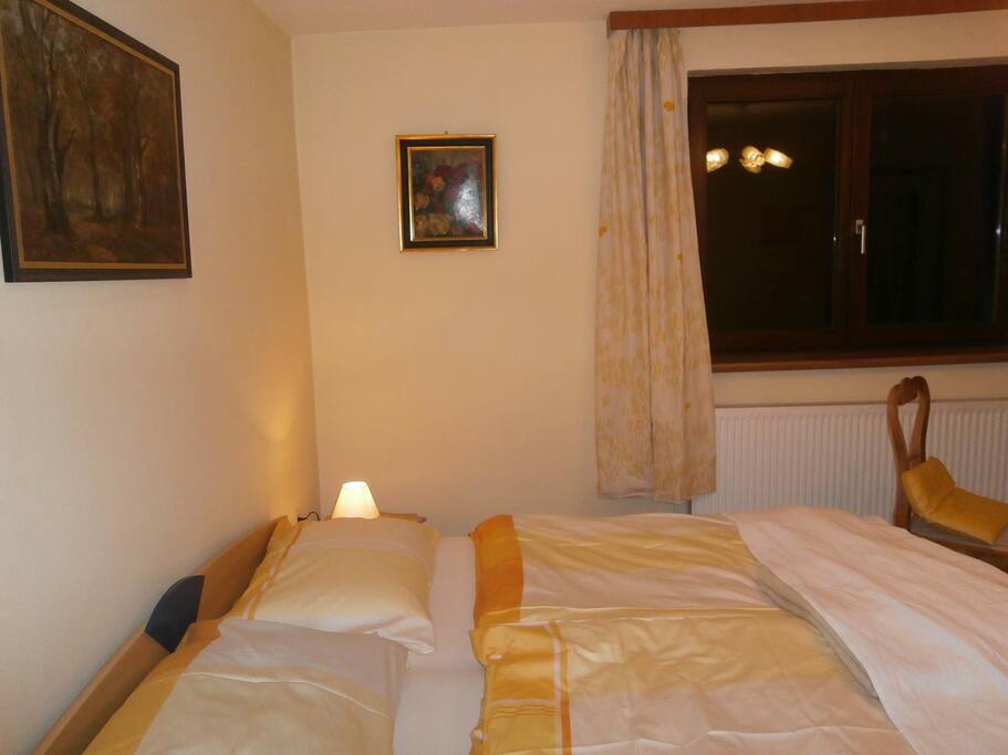 Schlafzimmer mit Blick nach Hennesteck