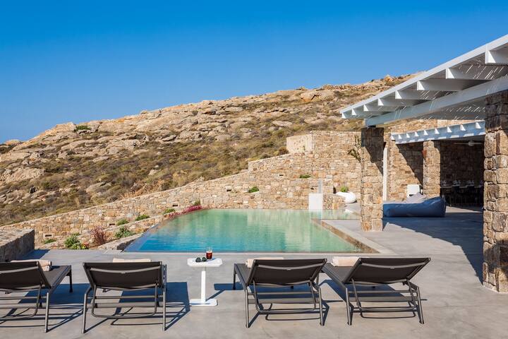 ✭Artemis ✭Luxury villa with pool & 2 Jacuzzi ✭ gallery image 4