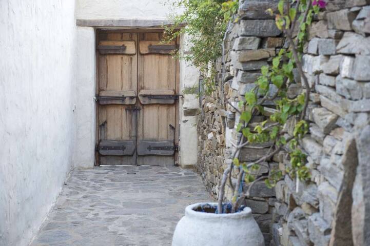 Villa Elxi, 6 bedroom luxury beach villa with pool gallery image 3