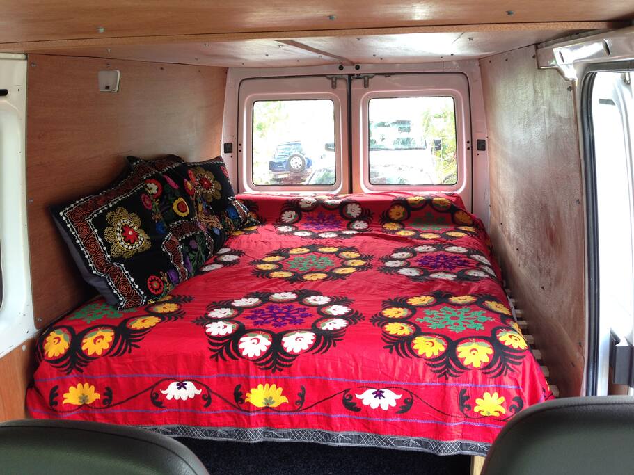 Bed and lounge in one