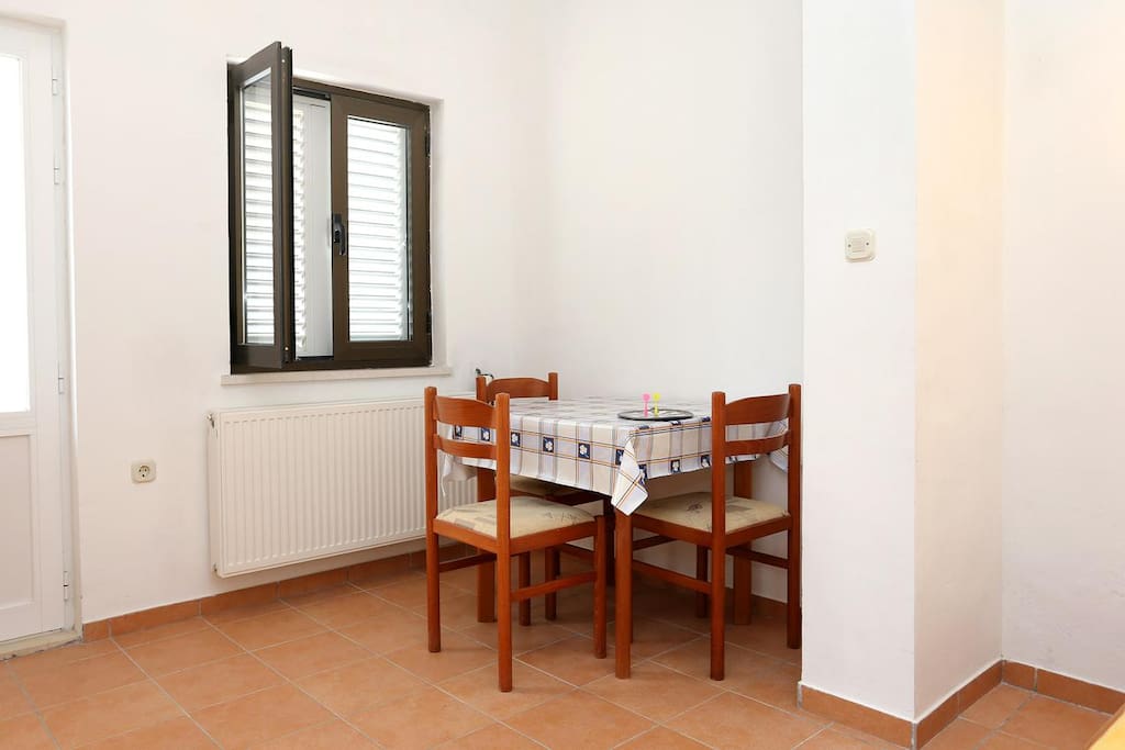 Dining room, Surface: 4 m²