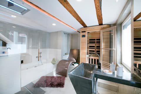 Bathroom exhibition to experience