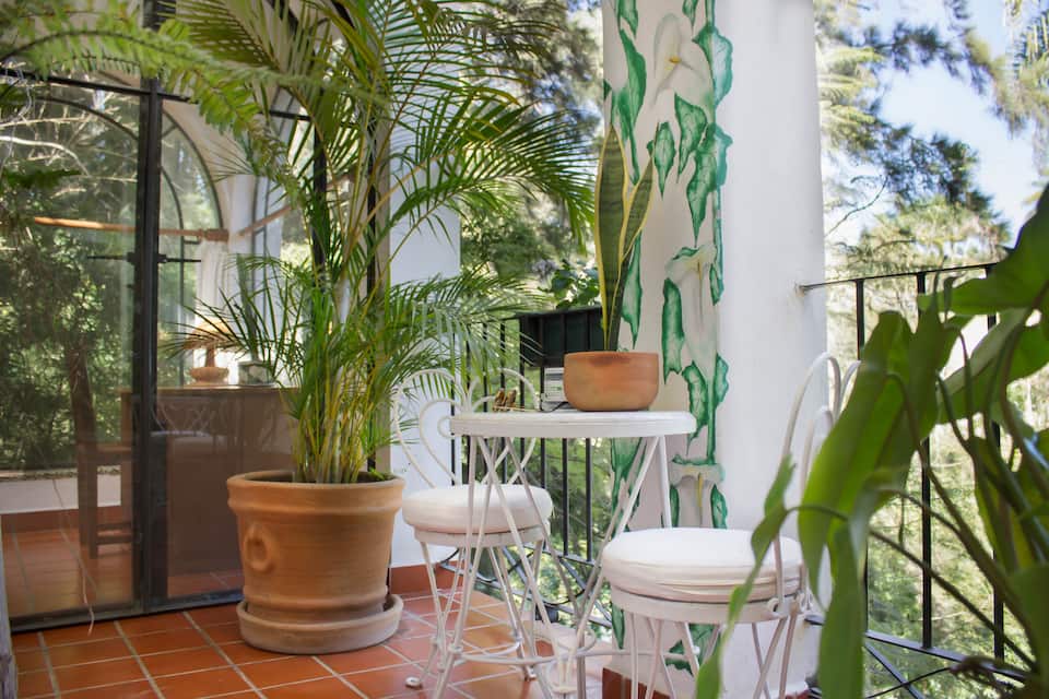 Villa Escondida, a 1950s house in a Cuernavaca garden, Cuernavaca, Morelos, Mexico, photo 10 of 10