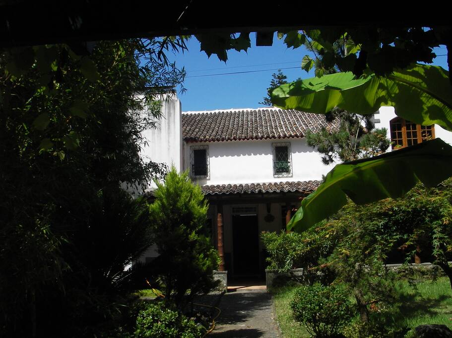 FACADE JARDIN