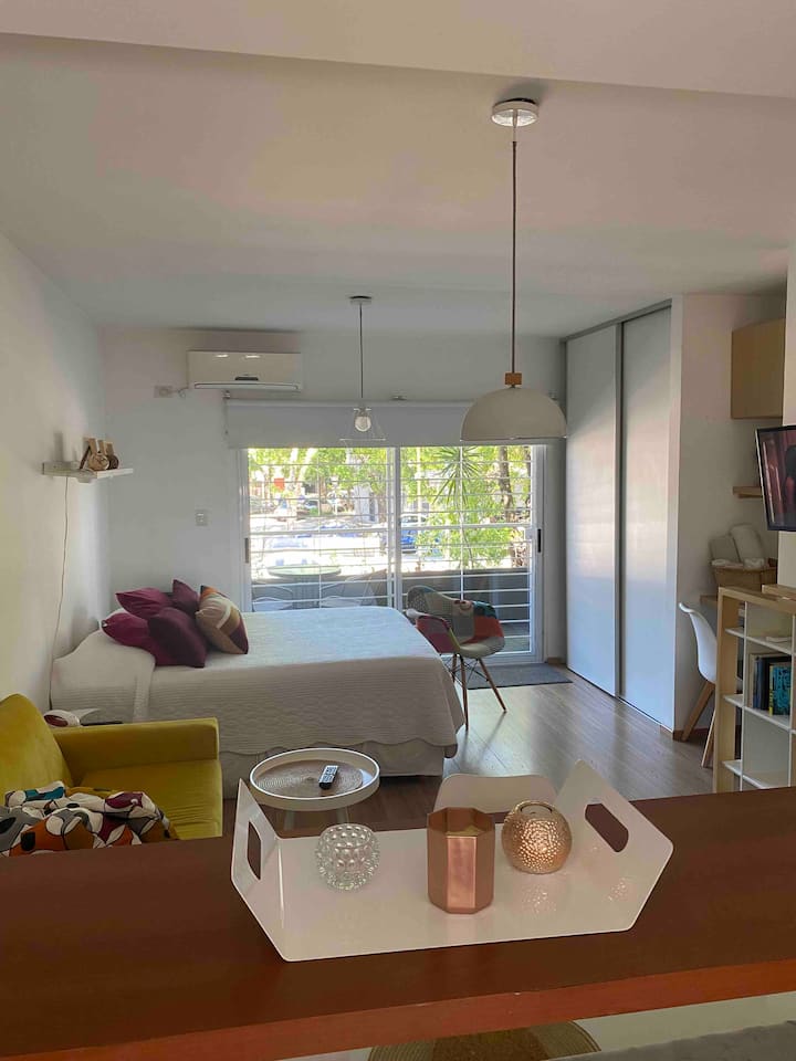 PH urbano de 1 dormitorio con balcón en Coghlan