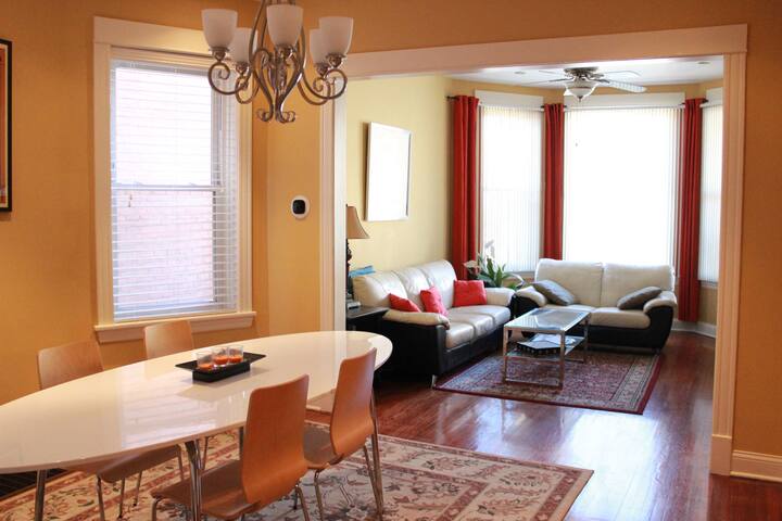 Spacious 5-BR home next to transit! Great area!