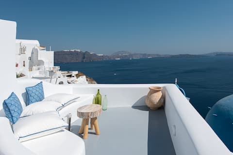 Suite with Blue Domes View