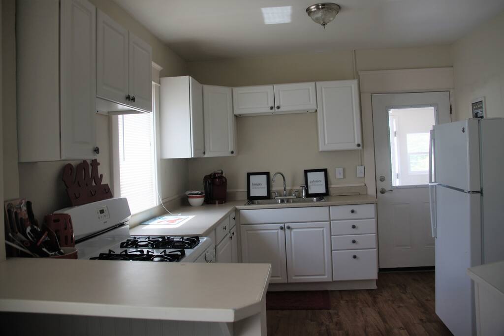 full kitchen