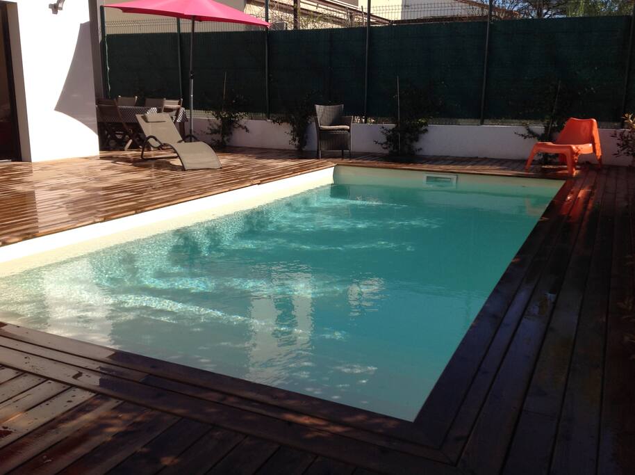 Terrasse et piscine