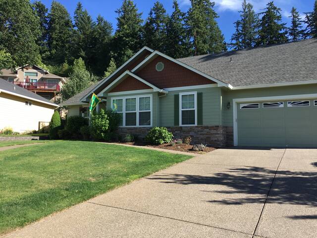 Perfect Home for Willamette Family Weekend