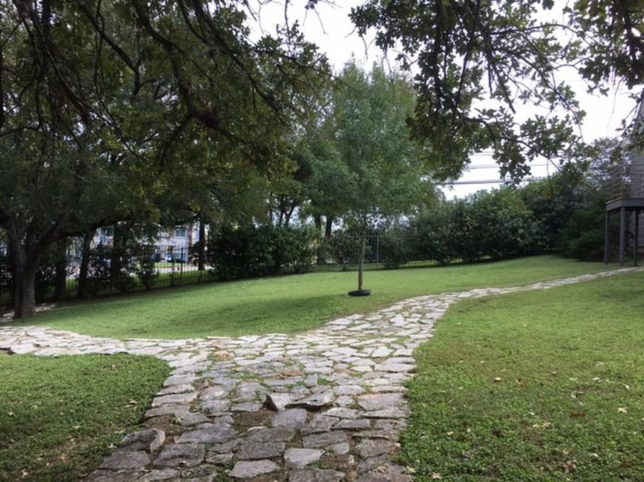 Overlooks Courtyard