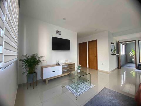 SOHO 2- Modern and Centrally located