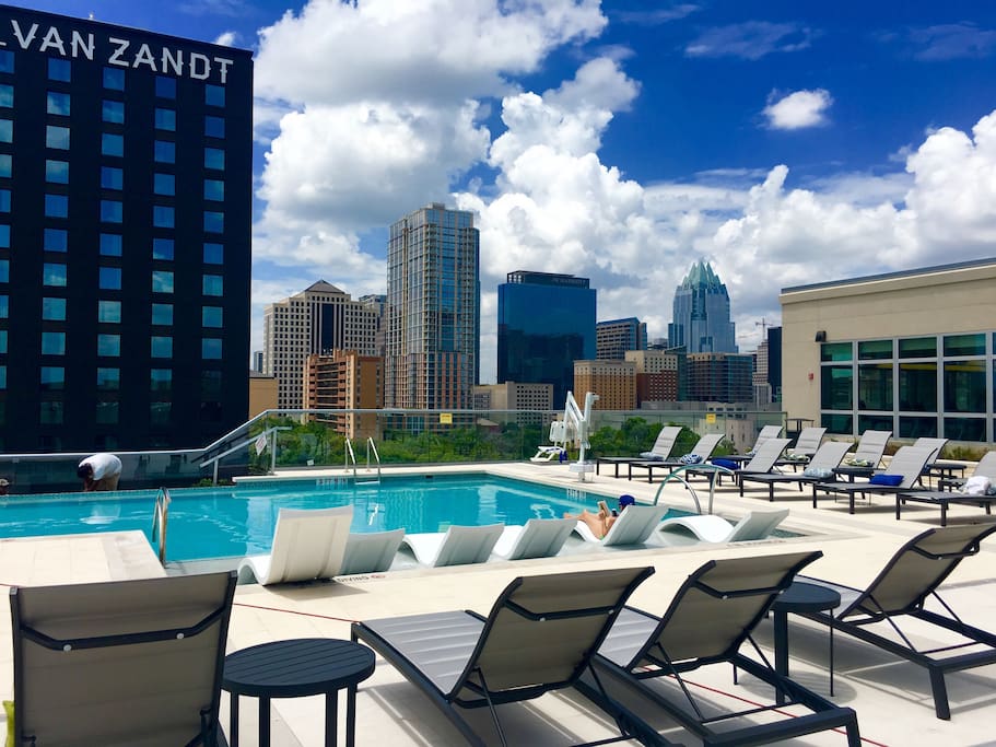 8th floor pool