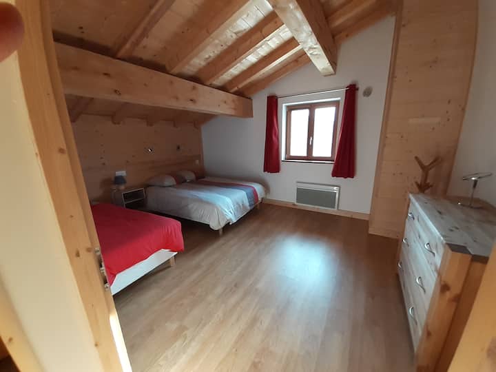 საძინებელი 4