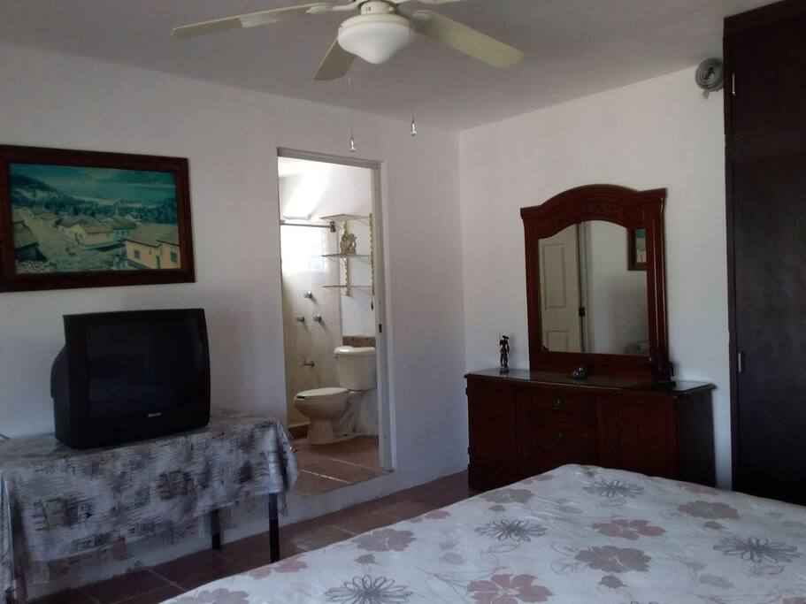 Dormitorio 1, con baño completo